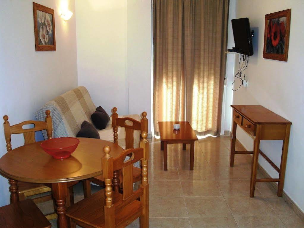 Vicenta Apartaments Торемолинос Екстериор снимка